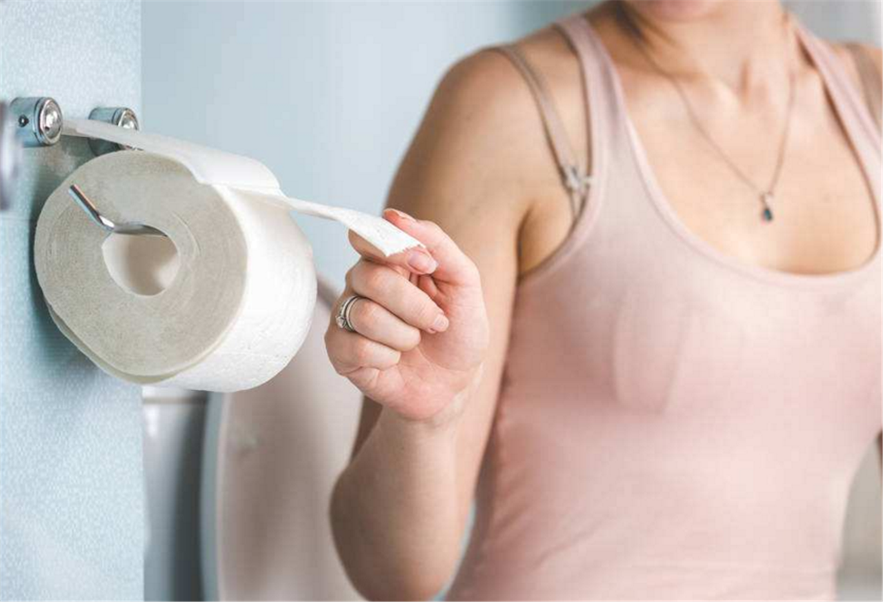 老人便秘肚子胀?做好4件事,润肠通便,赶跑老便秘!