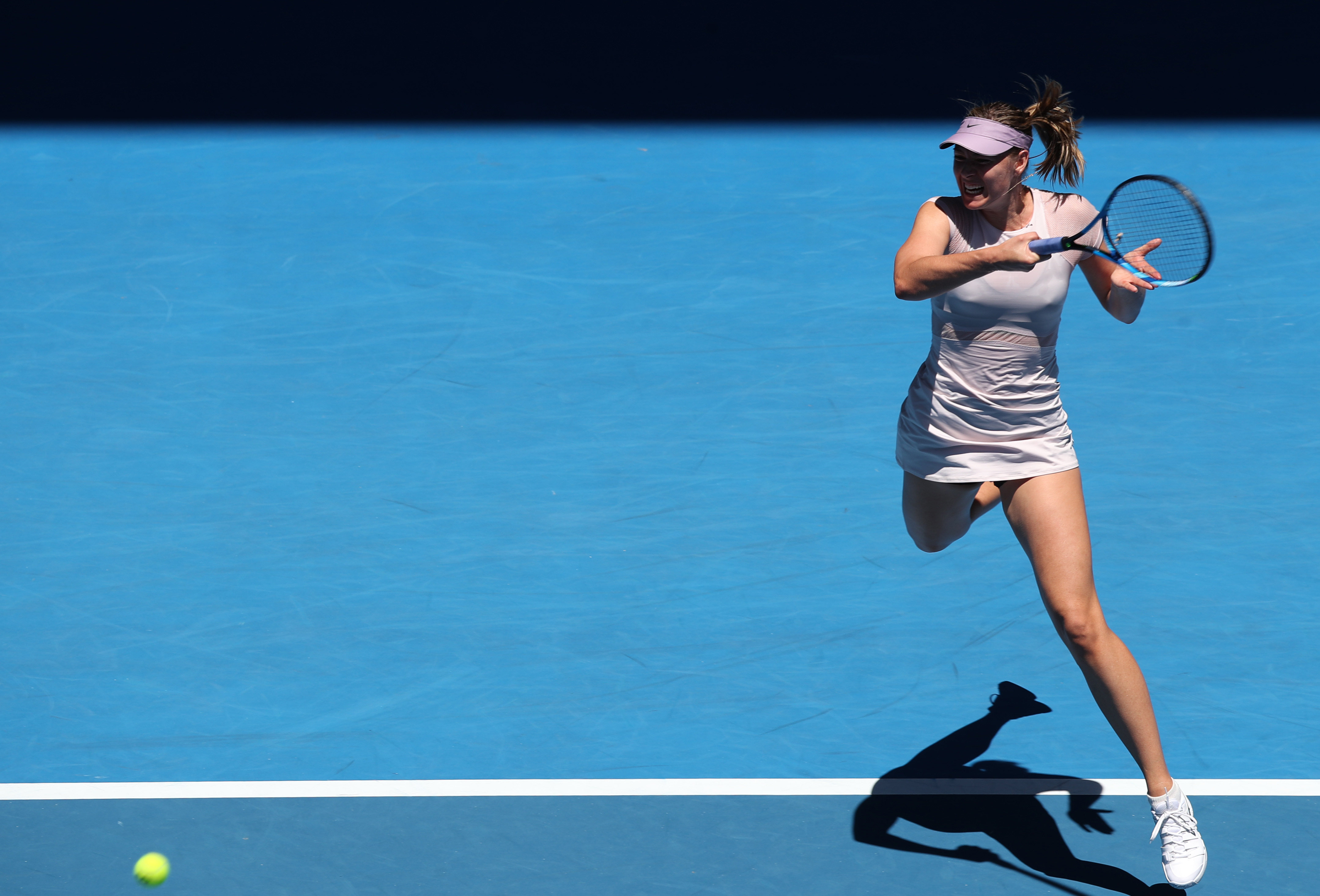 (体育)(1)网球——澳网:莎拉波娃首轮晋级