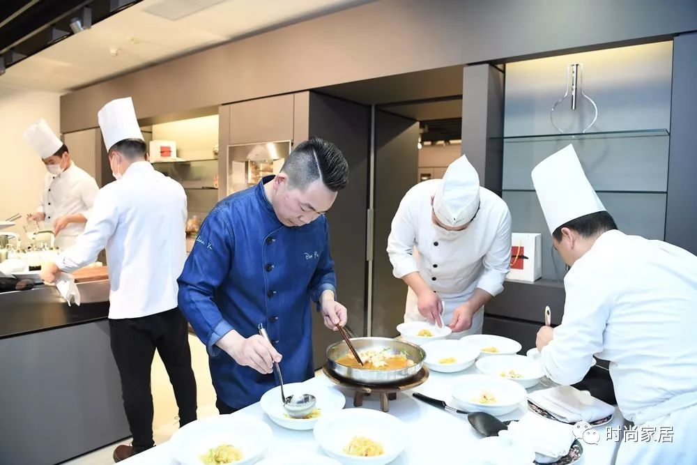 4月发文:"跨界与传承"——顶级设计师嘉宴 暖冬开场