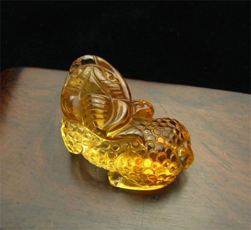 黄水晶貔貅的作用是啥?黄水晶貔貅佩戴的注意事项功效及佩戴讲究