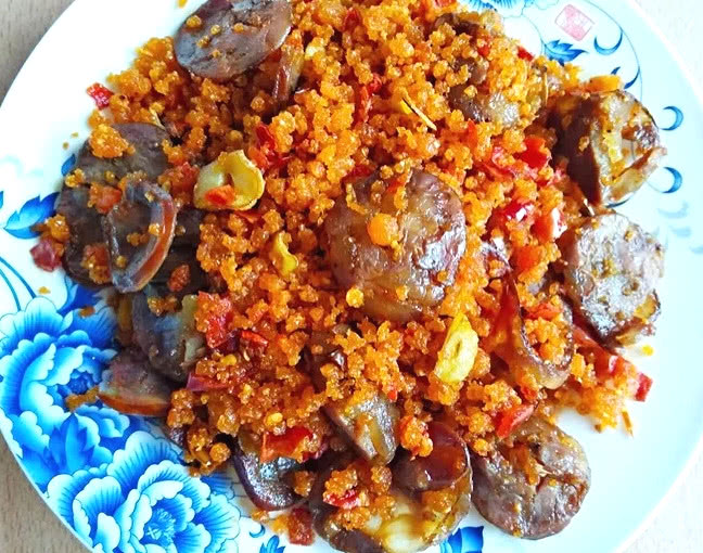 妈妈寄来6斤它,和腊肠炒贼香,天越冷越好吃,胖子常吃瘦得快