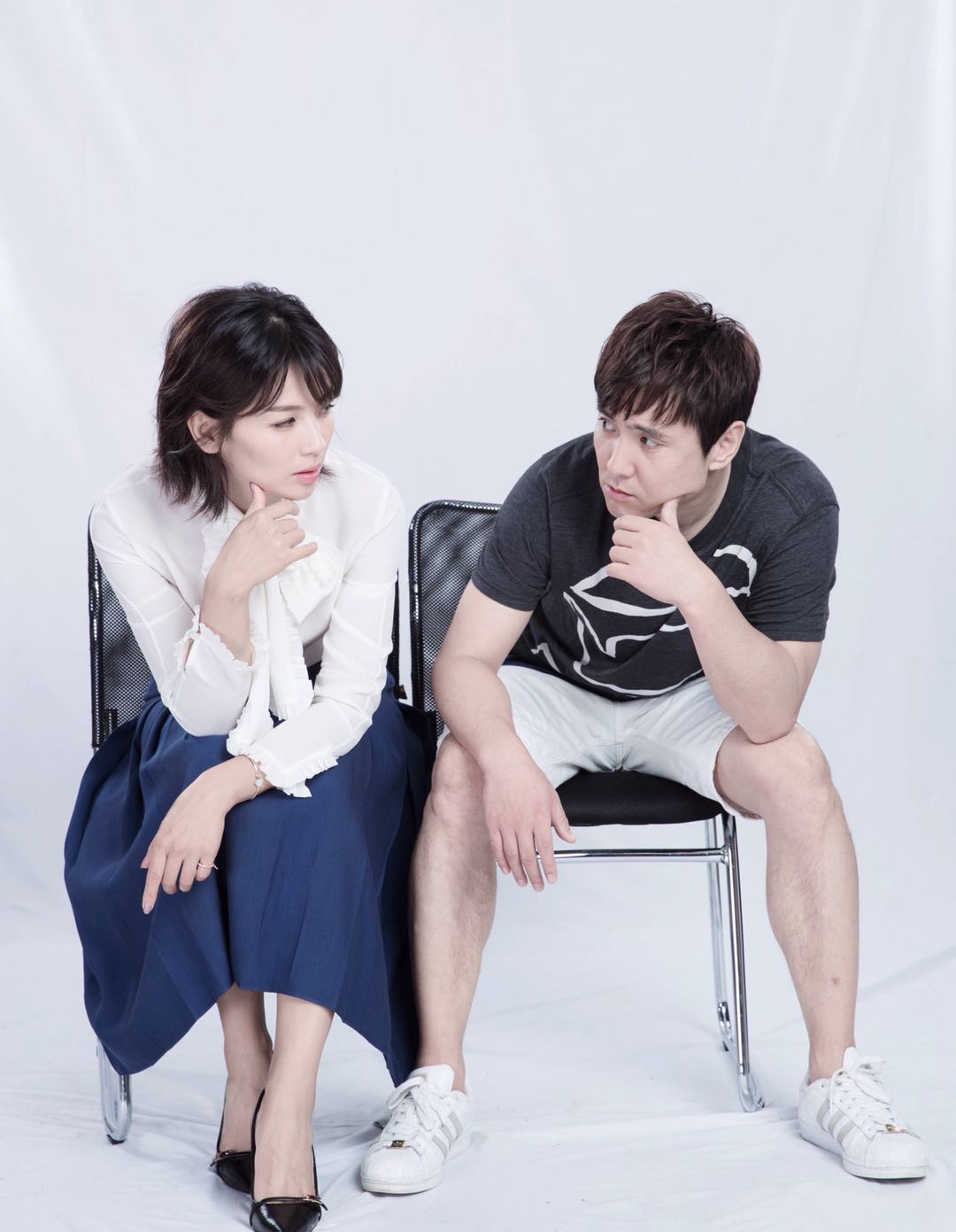 刘涛携手沈腾拍写真,甜美短发太减龄,一身清新优雅装年轻20岁!