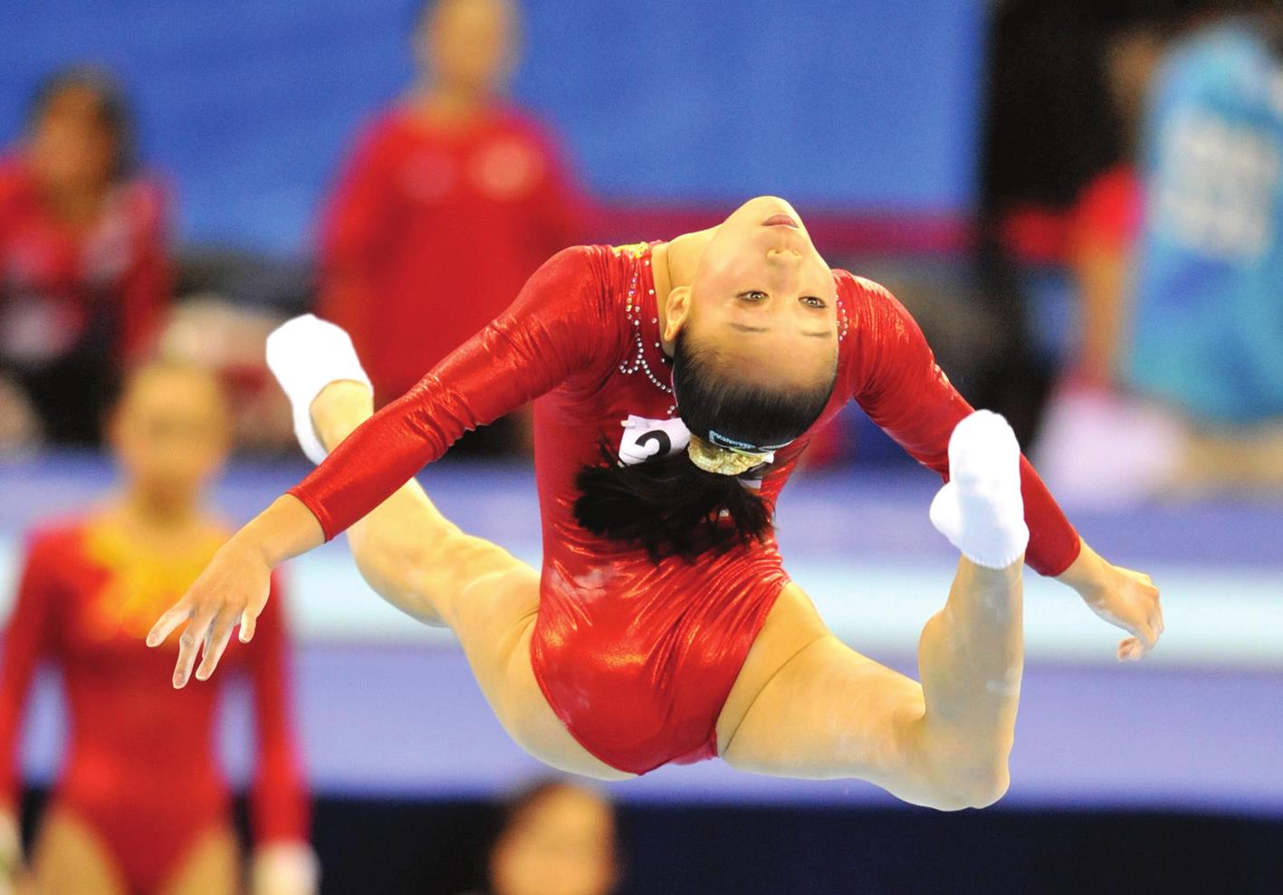 她曾是体操世界冠军,退役后颜值美出天际,如今已成为研究生!