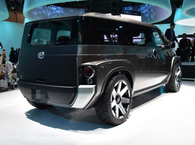 丰田(进口)-tj cruiser,整体外观造型独特,极具现代感