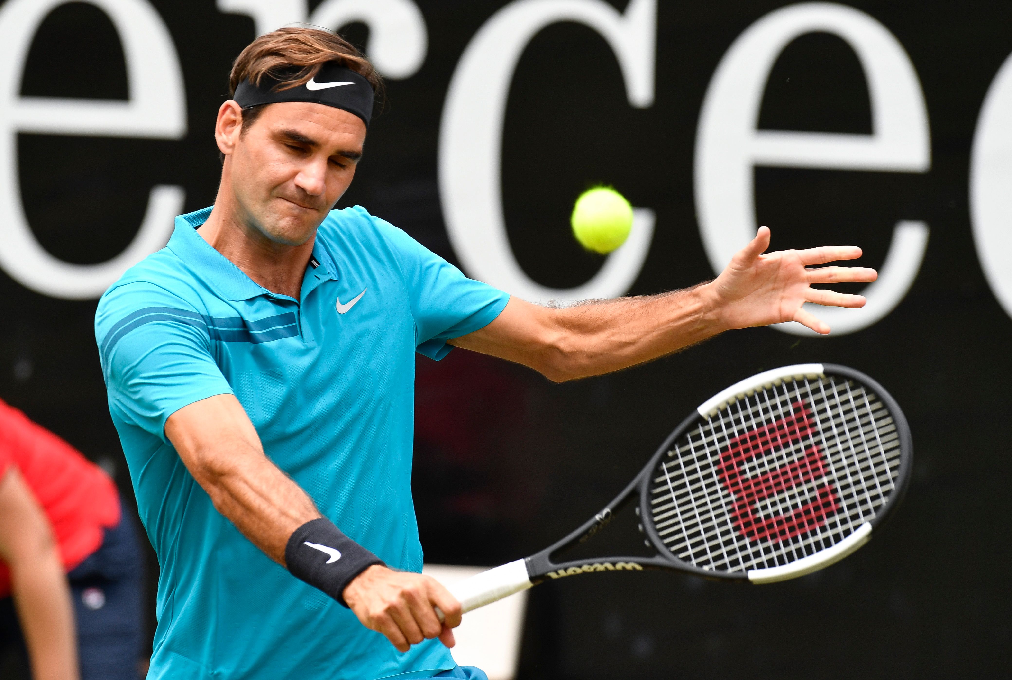 费德勒获得梅赛德斯杯网球公开赛冠军(3)