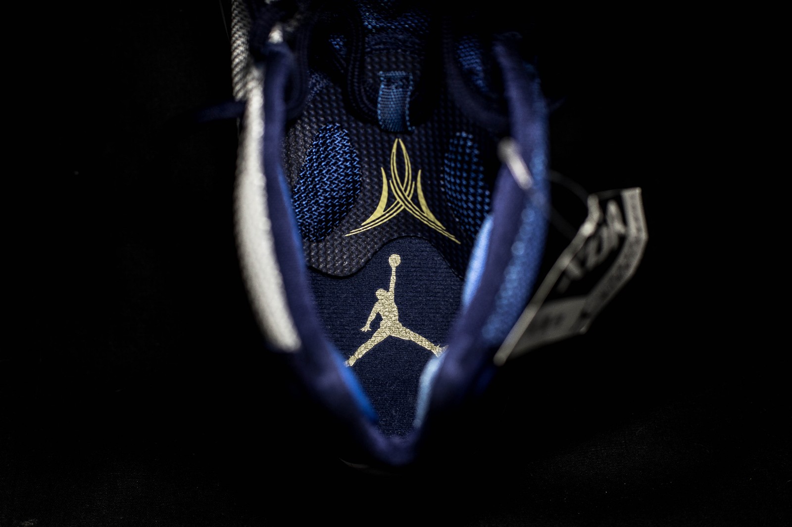 篮球史上三金第一人专属之melo 12开箱图赏