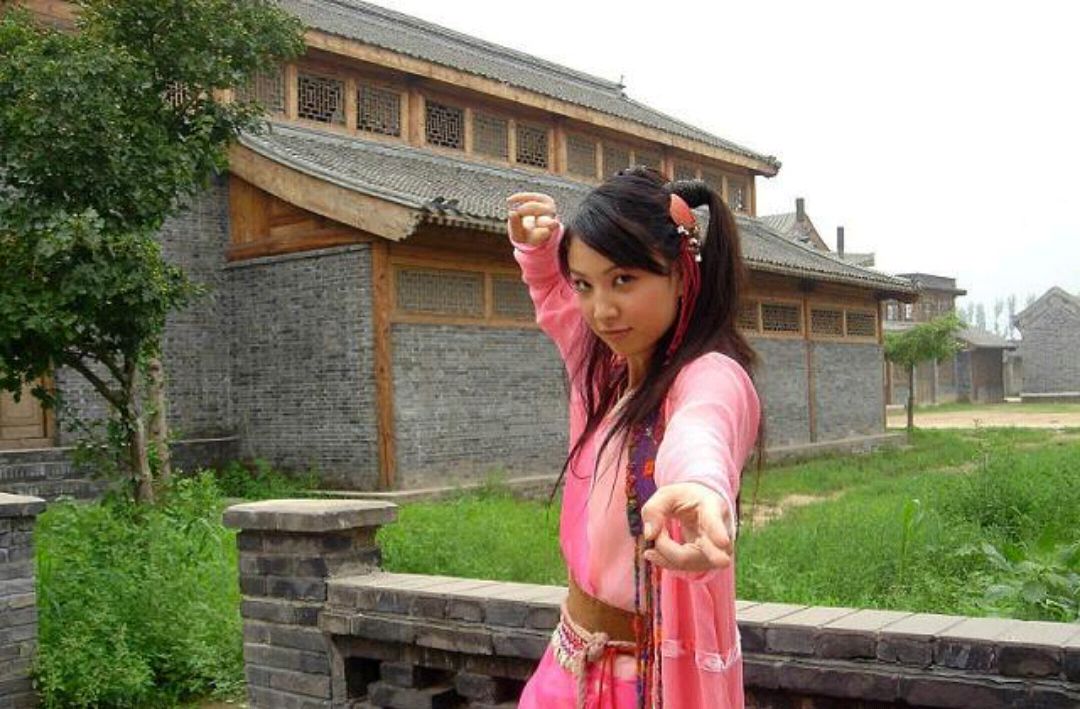 童年巨爱《小鱼儿与花无缺》,小仙女江玉凤的死早就被人预言