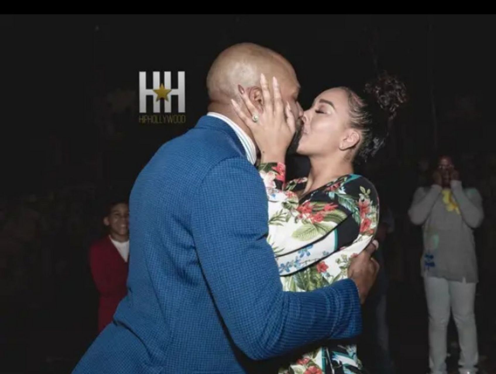 费舍尔和戈万在2015年开始交往,但是那时戈万和巴恩斯还没有离婚,而