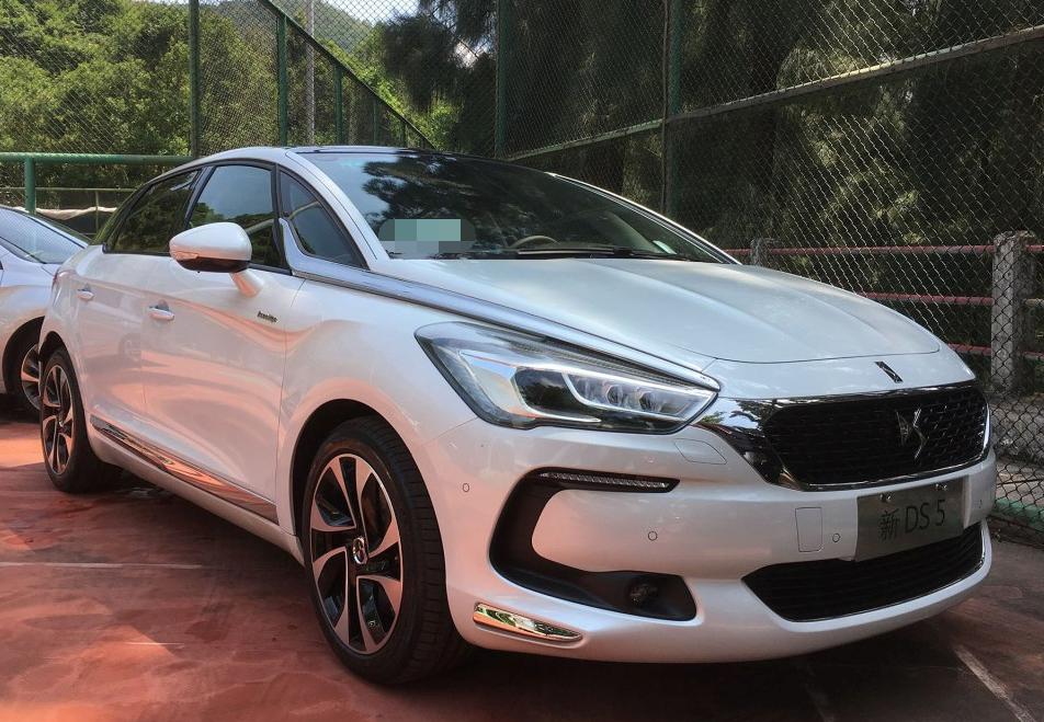 豪华感非常不错的ds-ds 5,整体观感十分时尚运动!