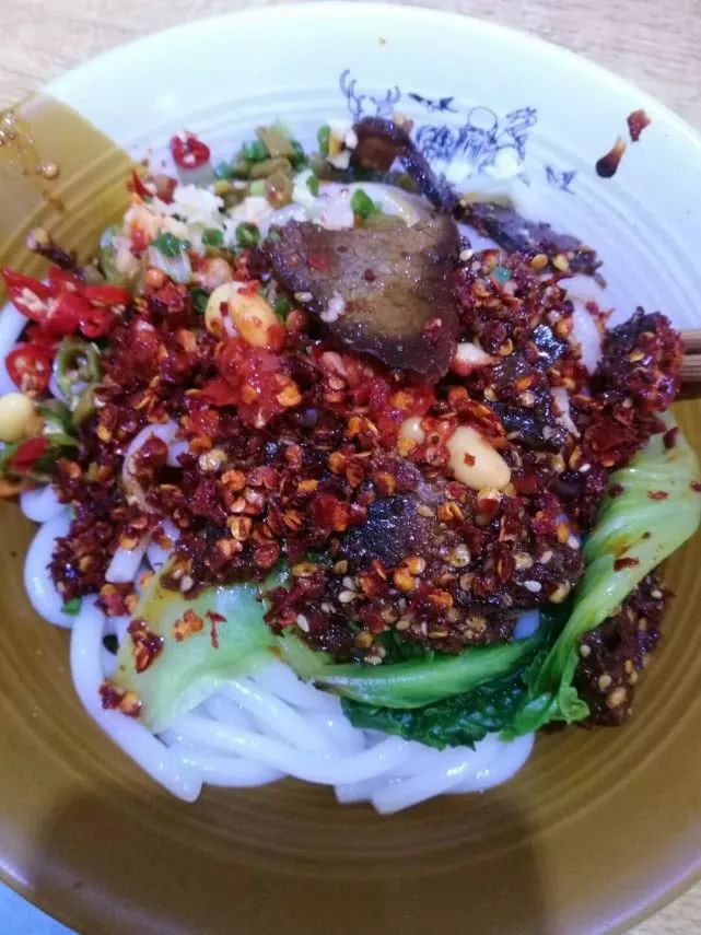 记忆花垣:从一碗粉开启一天的生活