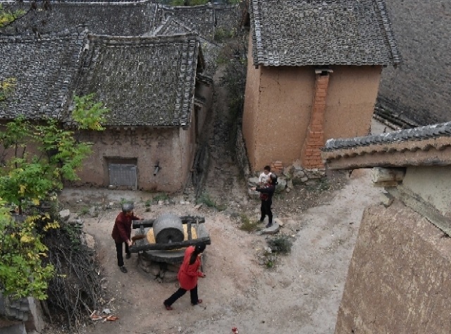 山西农村,废弃的房屋院落,再也回不去的家