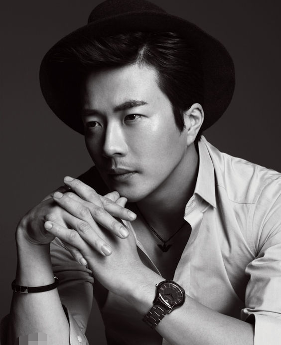 权相佑主演校园电影《马粥街残酷史》,获得第23届韩国青龙电影奖以及