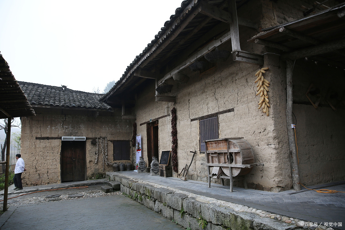 点击右上角红色按钮关注【刺楸】,了解农村那些二三事.