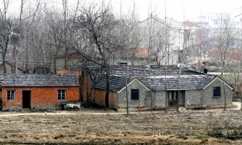 上世纪90年代,舒城农村的砖瓦房.