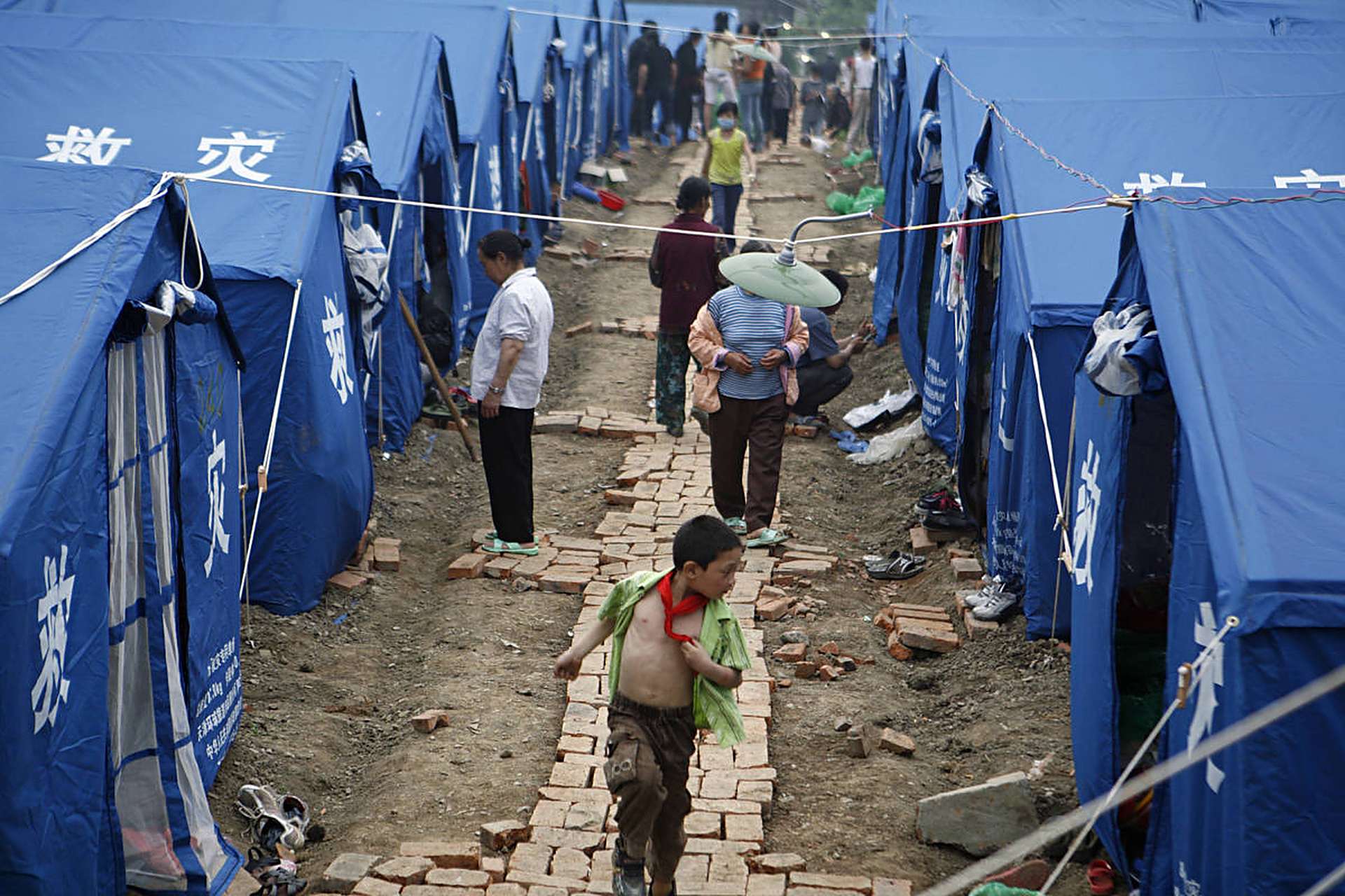 在英国,一批批的乌克兰难民正面临着可能的离境困境.