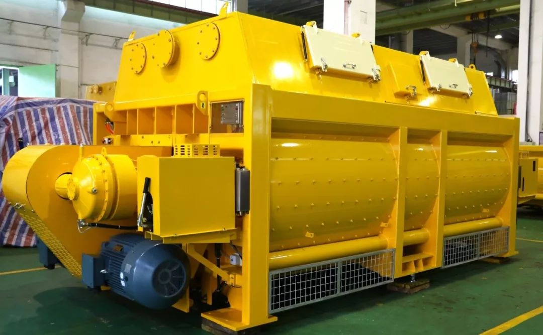 珠海仕高玛公司两台maw 10立方水工型搅拌机下线