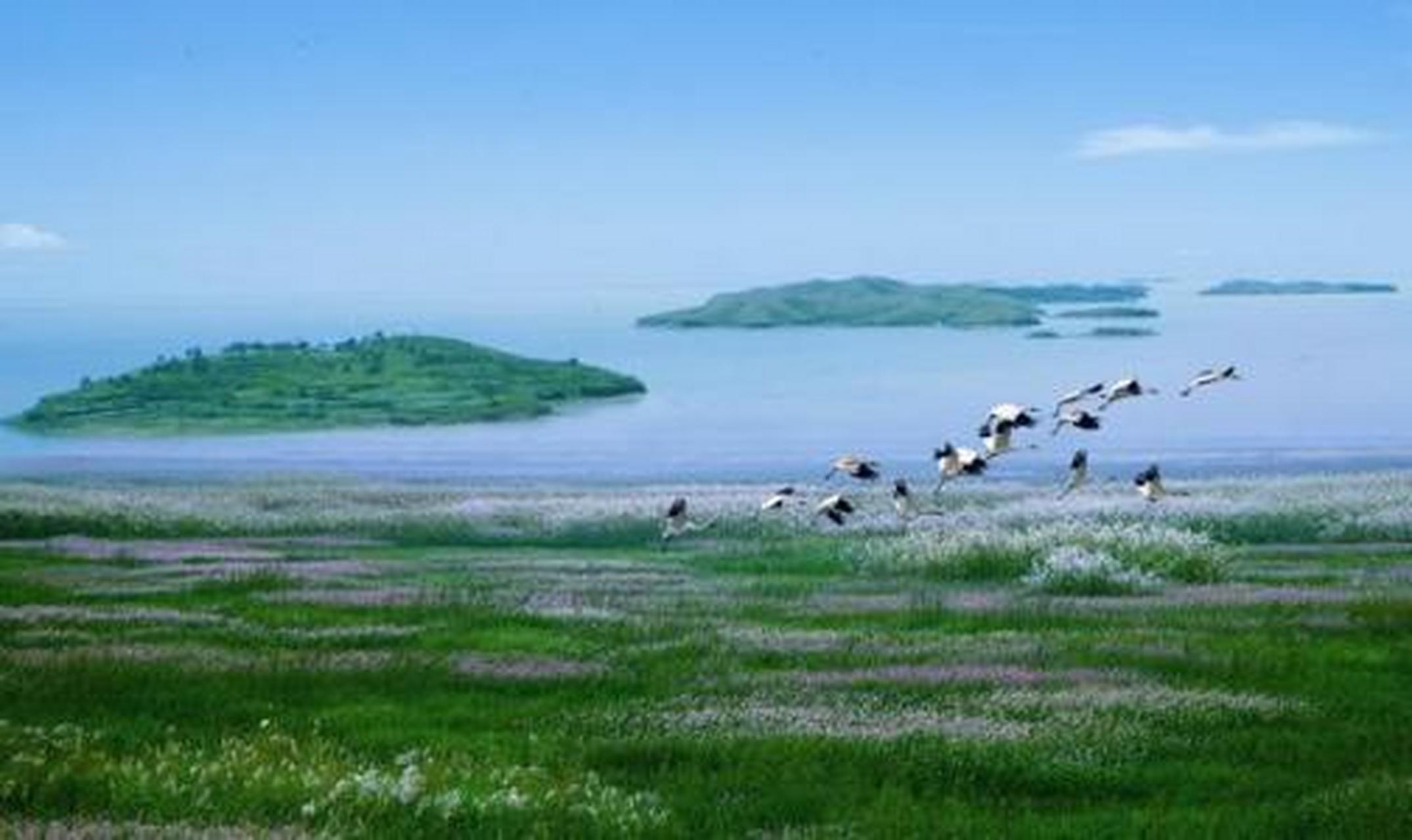 鄱阳湖旅游景区,主要指湖区内的景点及自然保护区整体