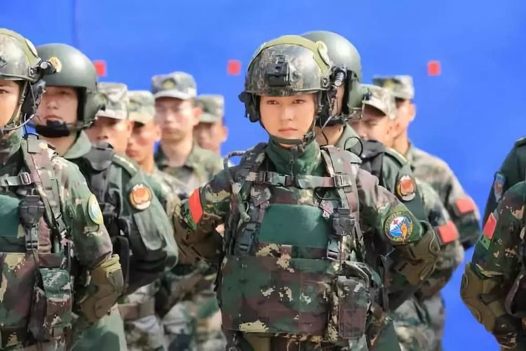 中国特种女兵风采