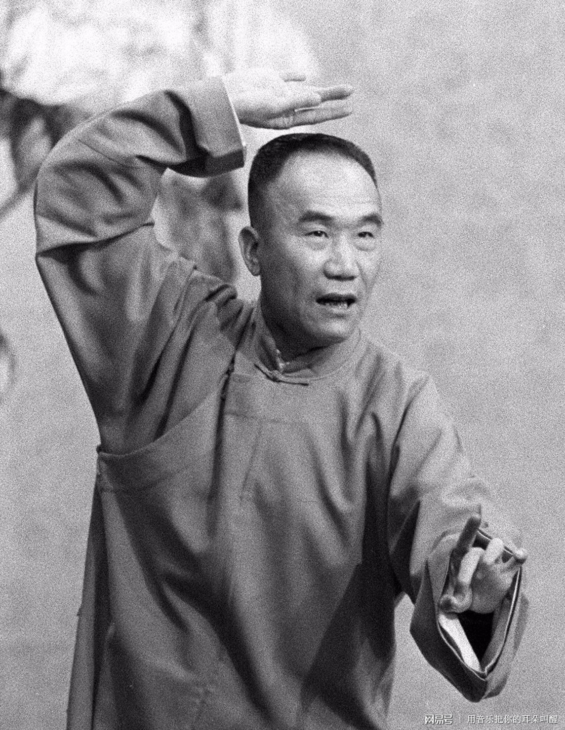 目前在世的相声老艺人中,他的辈分才是最大的?郭德纲最怕他!