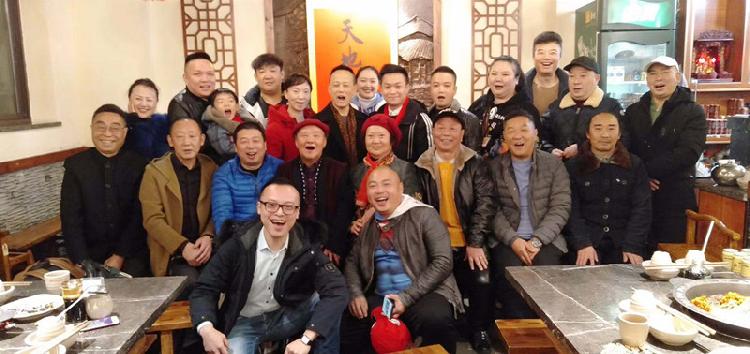 重庆曲艺名家曾令弟喜收新徒,山城麻辣明星"大脑壳"拜入门下