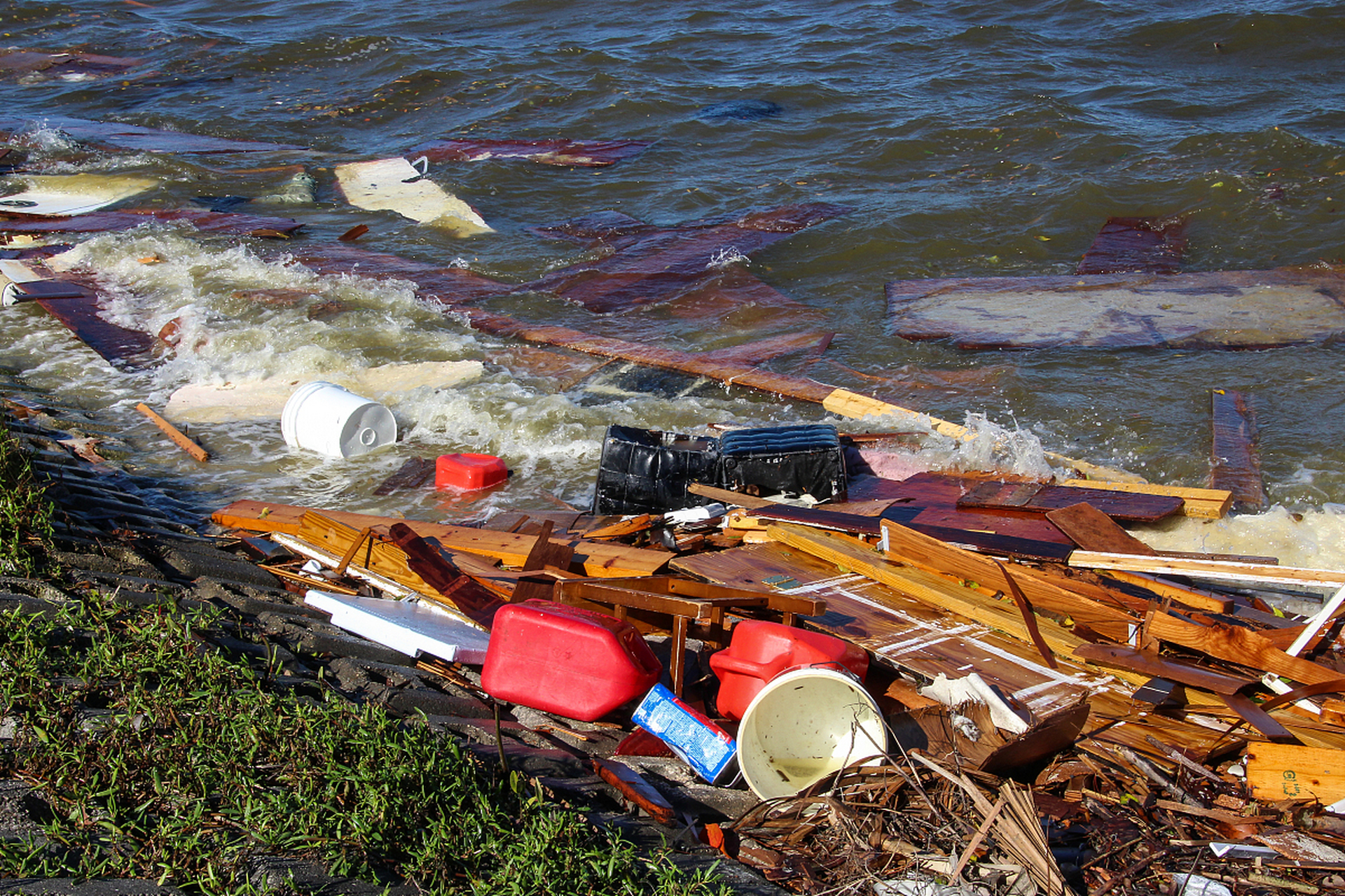 日本政府为了粉饰排污入海的恶行,可#日本排放福岛核污染水# 谓是无所