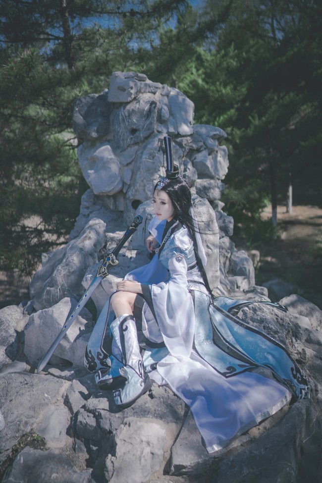 剑网3:美女实力cos破军道姑,网友感叹:美人如玉!