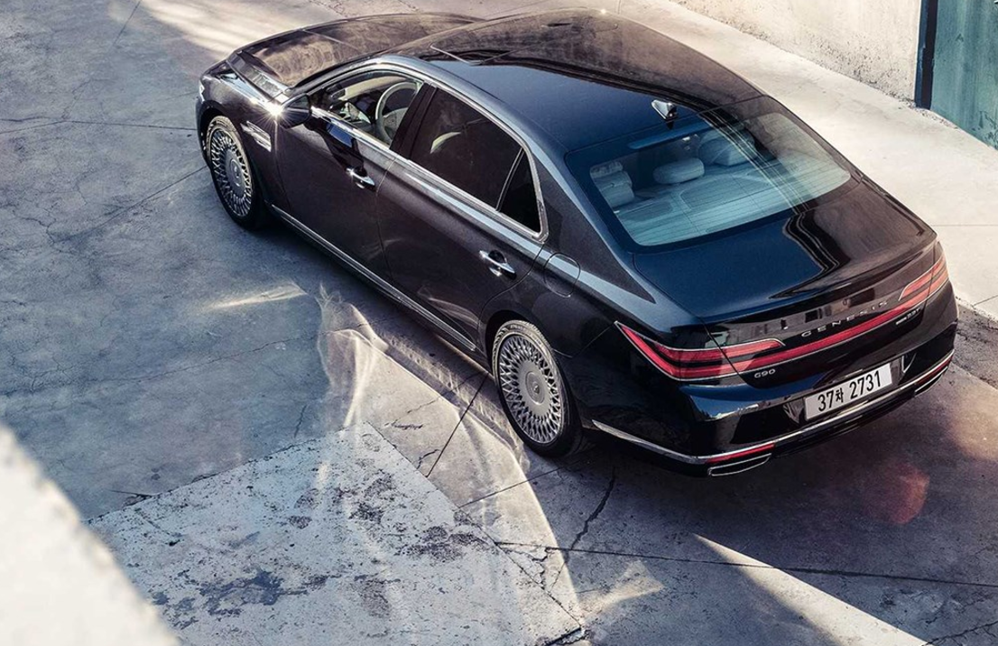 现代新款genesis g90亮相,搭载5.0l,v8发动机