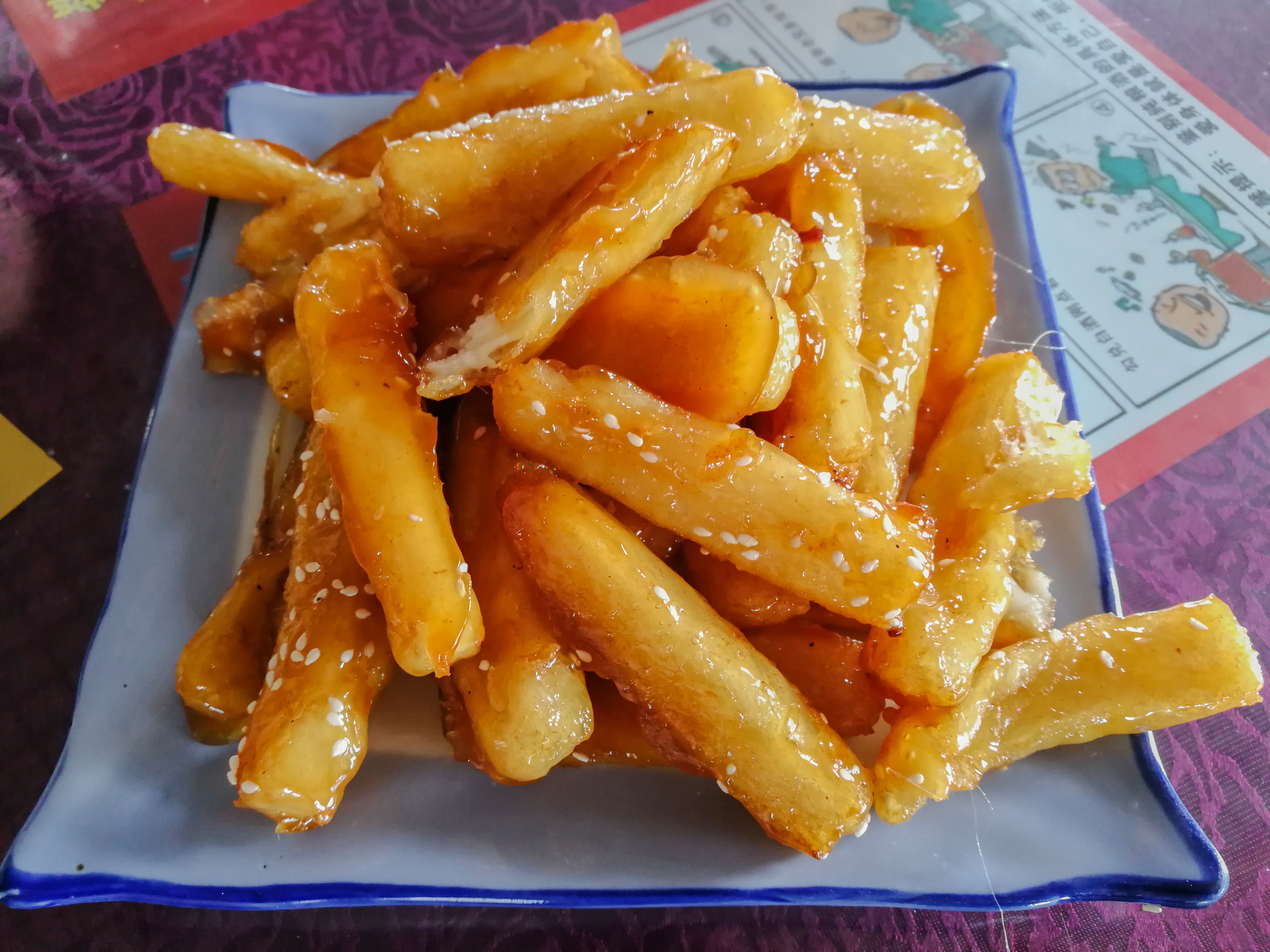 在一个小乡镇,尝到了豫北名吃琉璃馍