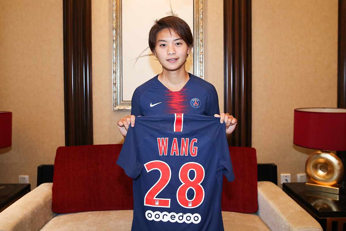 贾秀全公开讽刺王霜时,又有谁记得21年前的"3号隋波"?