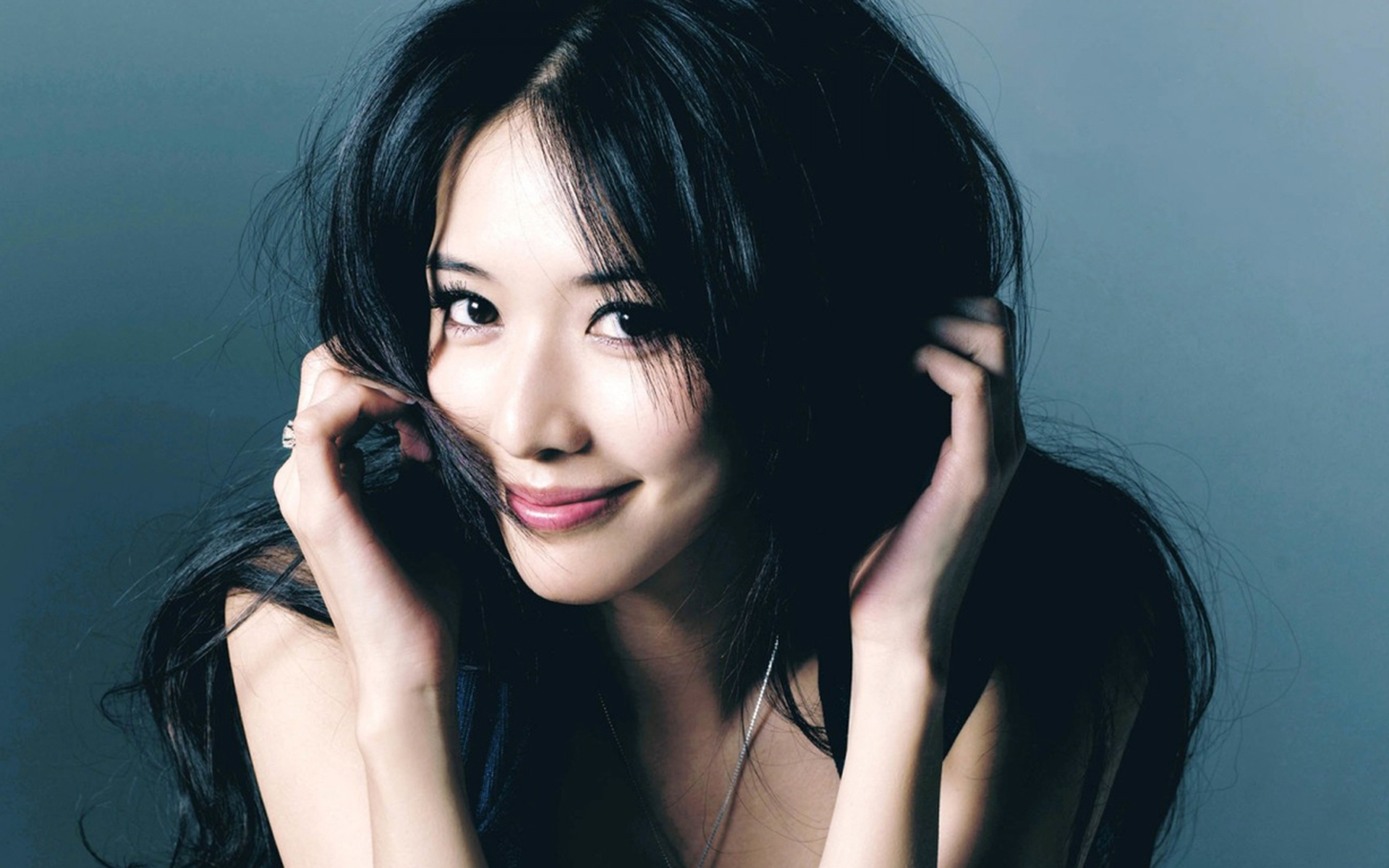 超燃都市种马小说:他脚踩敌人,怀抱美女,走上种马世界的巅峰!