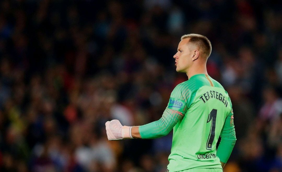 布冯 布冯也是一位世界级的门将,虽然布冯目前年事已