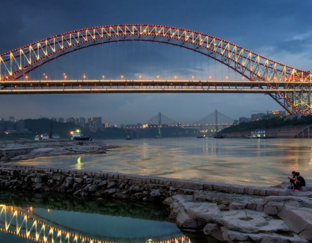 重庆人最骄傲的一座大桥,由民众投票决定,在世界上也极为罕见