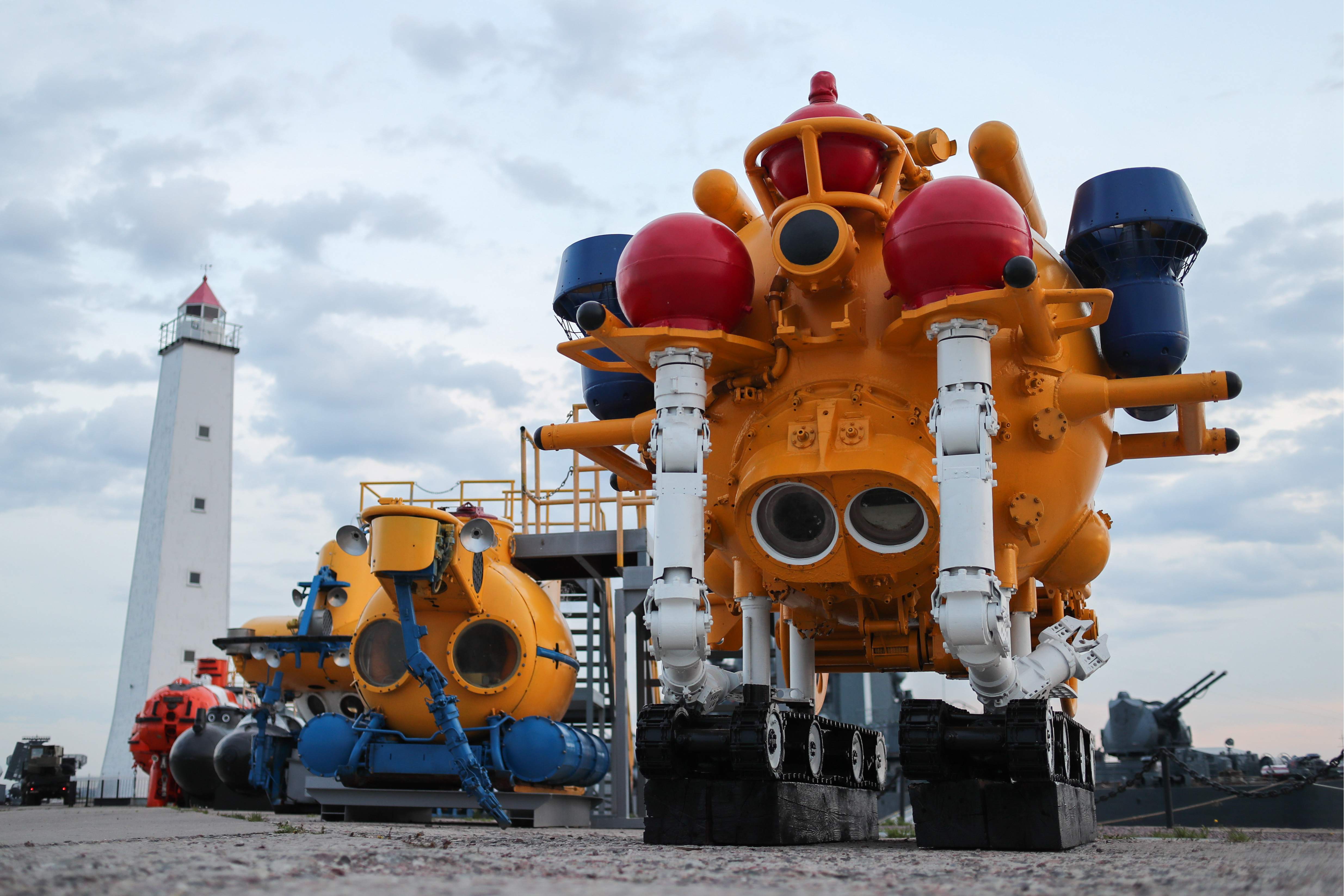 潜水器也能这么萌!俄罗斯展出用于深海探测的水下机器人