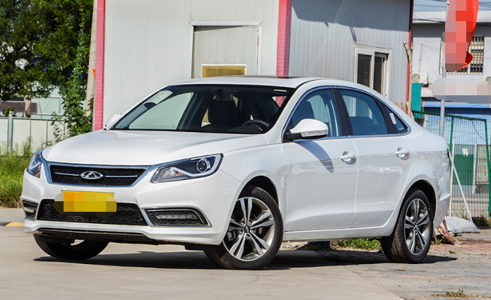 艾瑞泽7外观设计时尚霸气,给人一种震撼的感觉,开出去很有面子