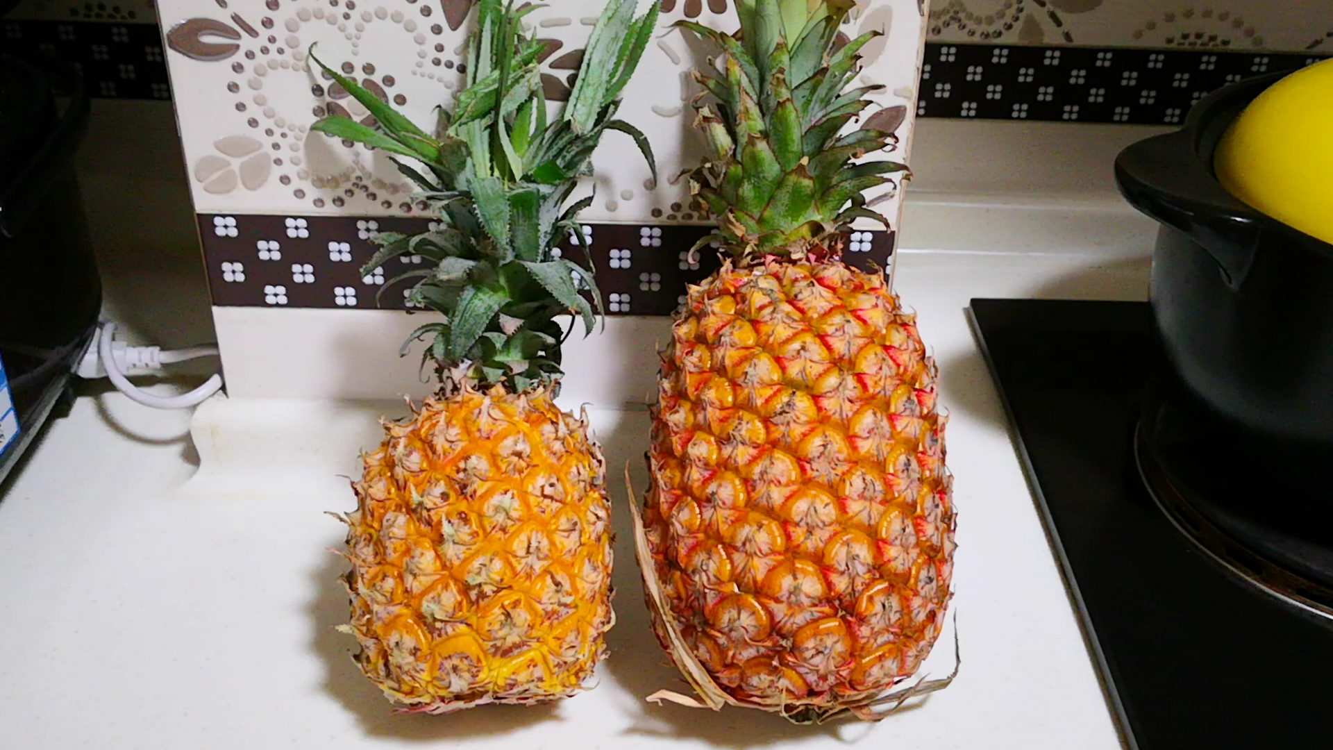 菠萝和凤梨长得太像了,那就收下这4个小技巧,以后别再看错了