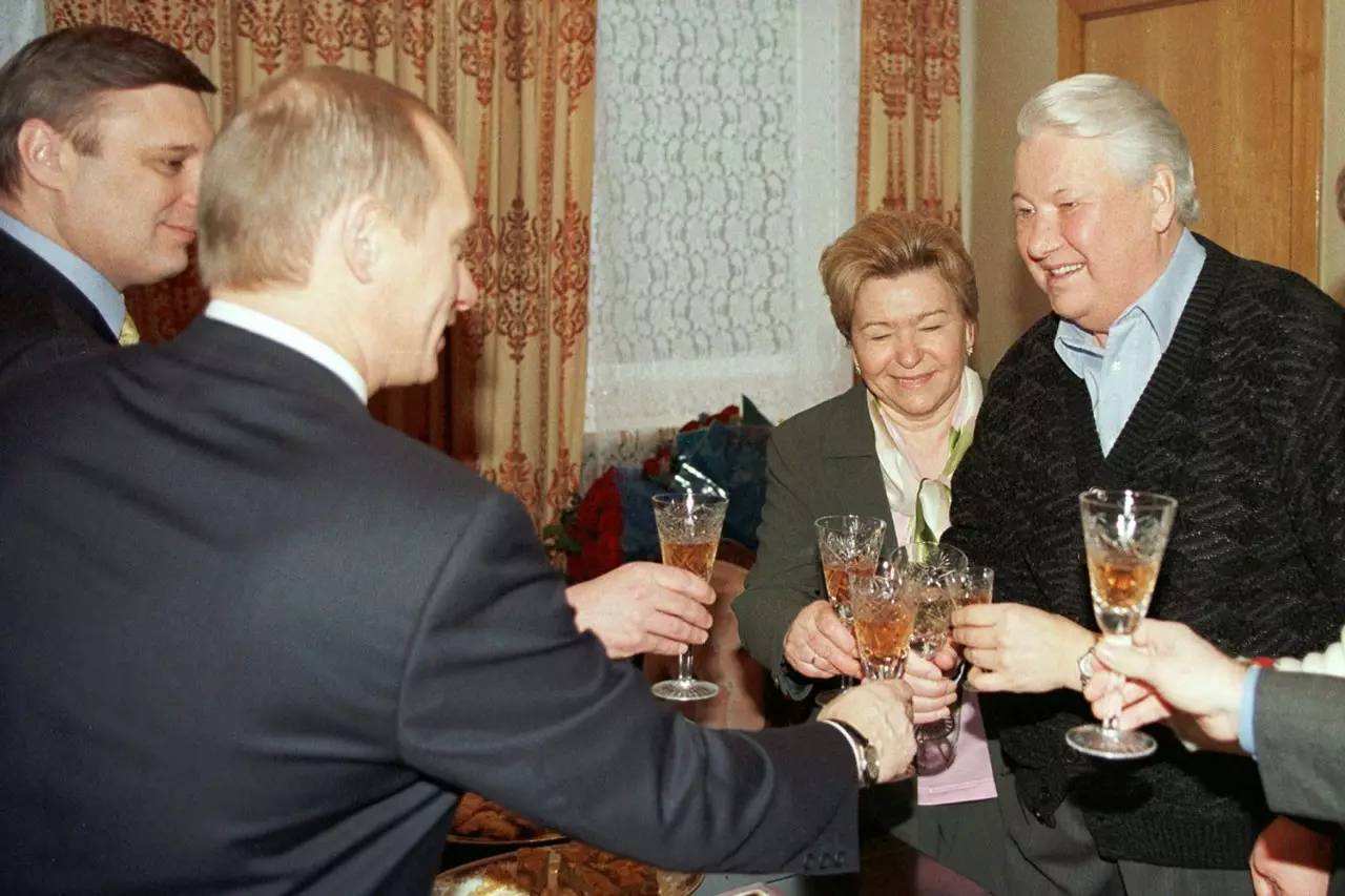 一个苏联人醉酒的等级图片