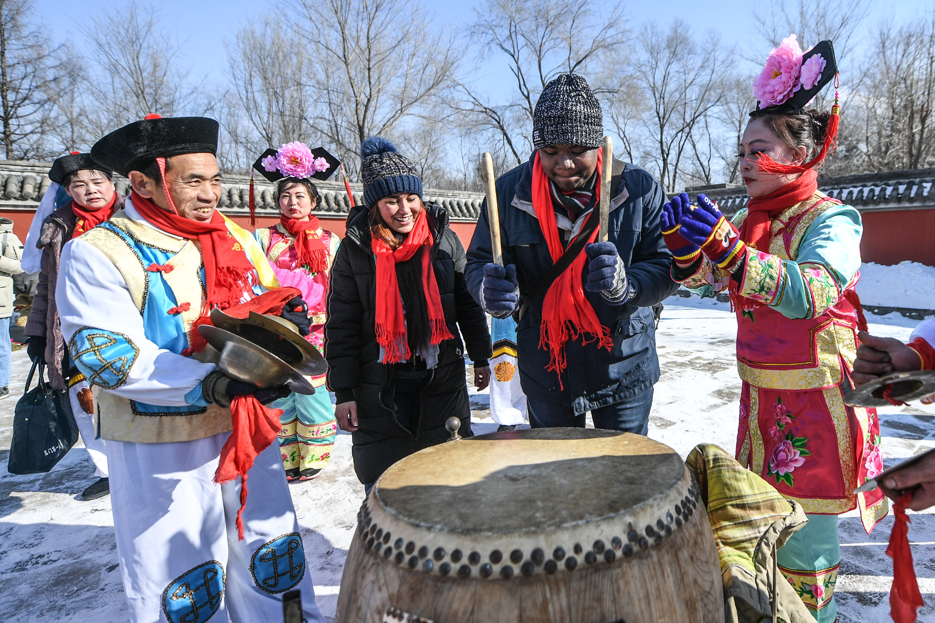 满族民风民俗图片