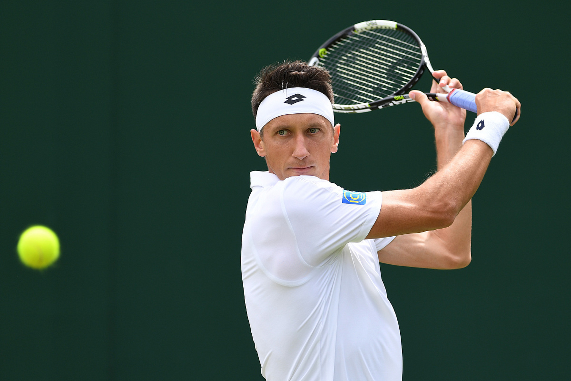 乌克兰著名网球运动员斯塔霍夫斯基,本来已经定居在伦敦,但战争爆发后