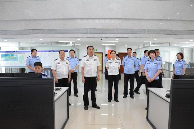 公安部科技信息化局副局长赵林到郑东分局调研指导安保智能化应用工作