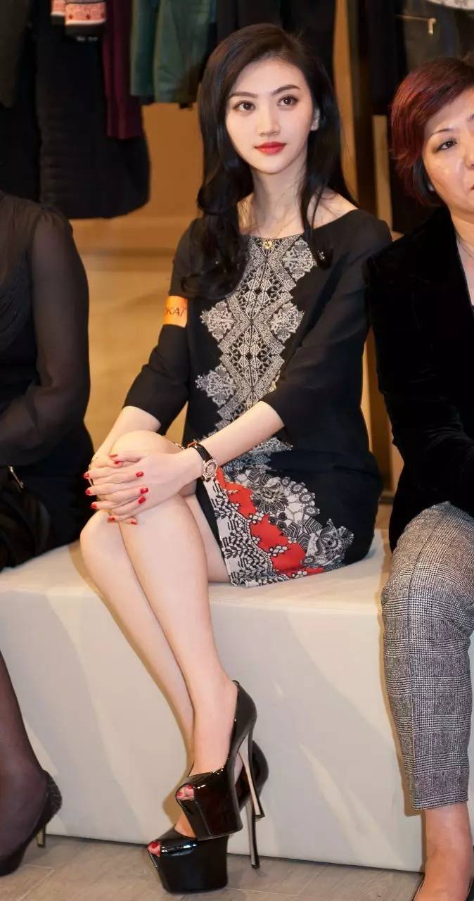 盘点一下这些年来女星的恨天高?