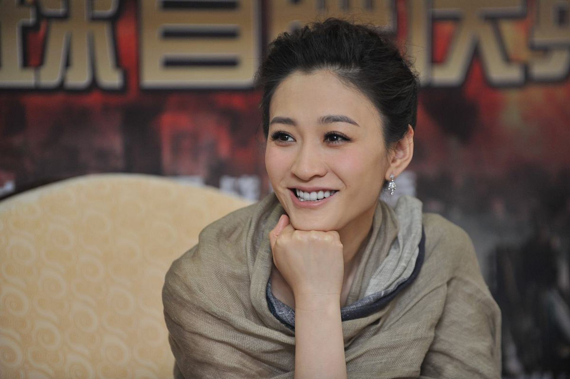 【李小冉新剧造型曝光,网友高度期待她演绎原着霸气御姐比比东】 然而