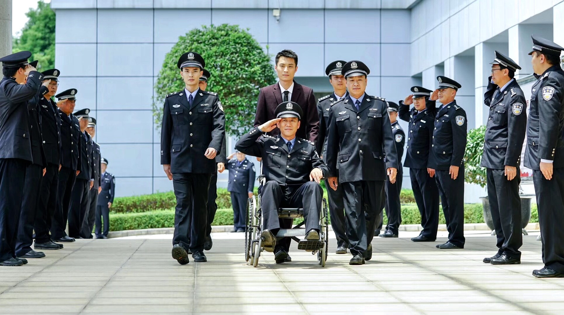 电影《心之战》《边境缉凶》将映 制片人彦茗组建黄金团队