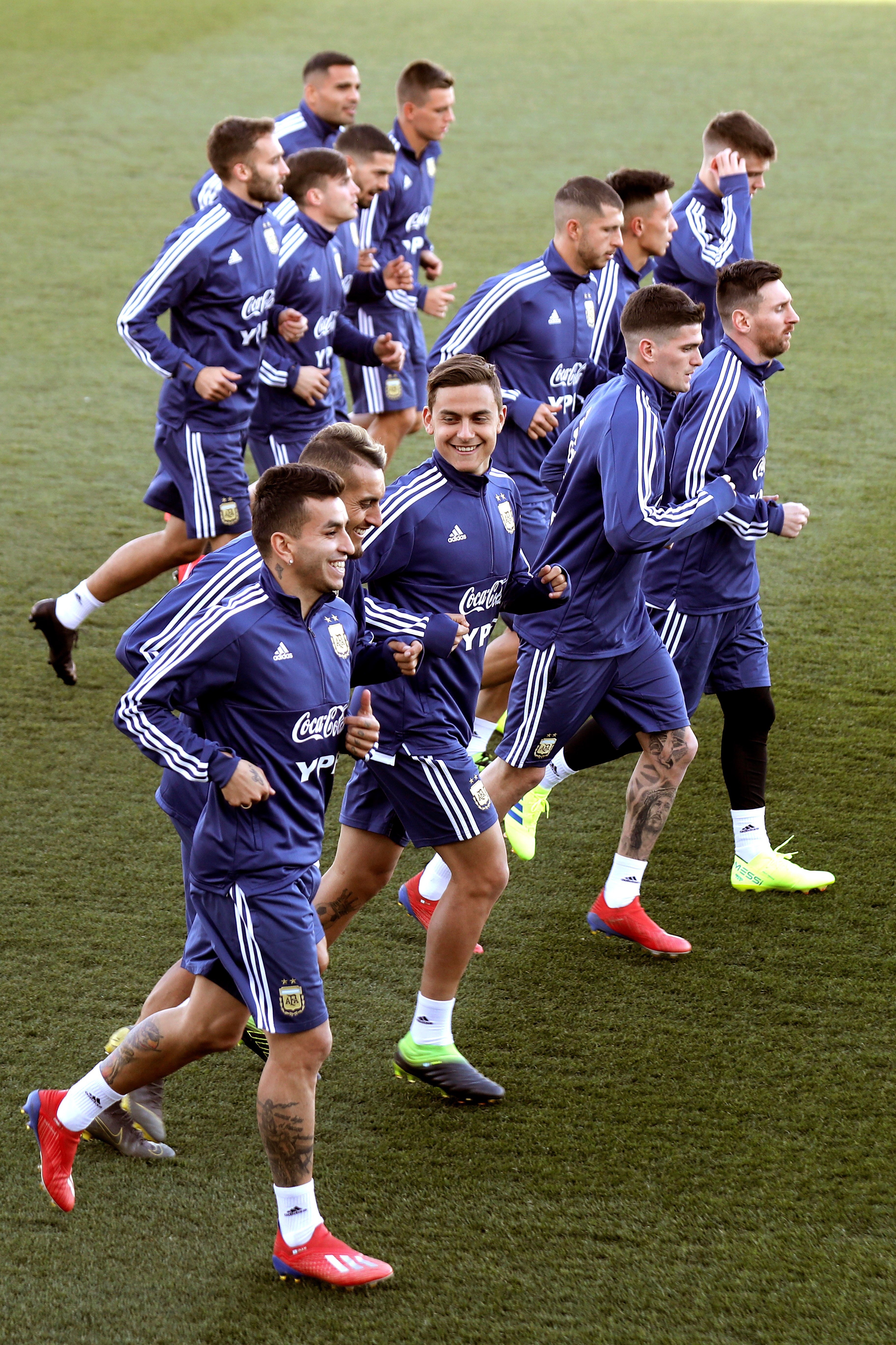 足球——阿根廷队备战友谊赛