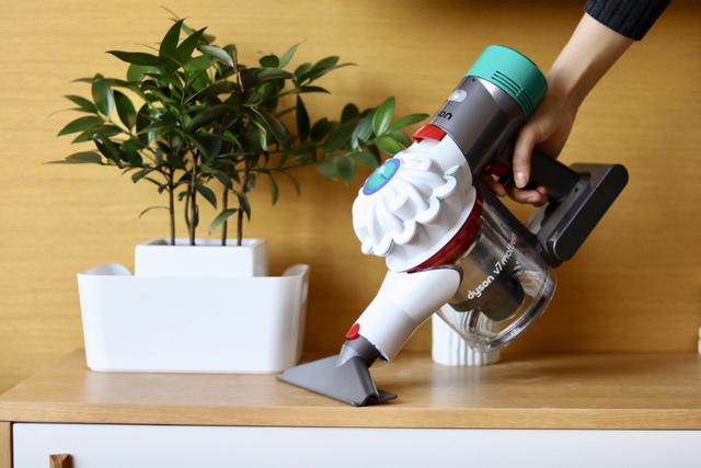 戴森v7 mattress手持除螨吸尘器能有效改善鼻炎 看完评测肯定买