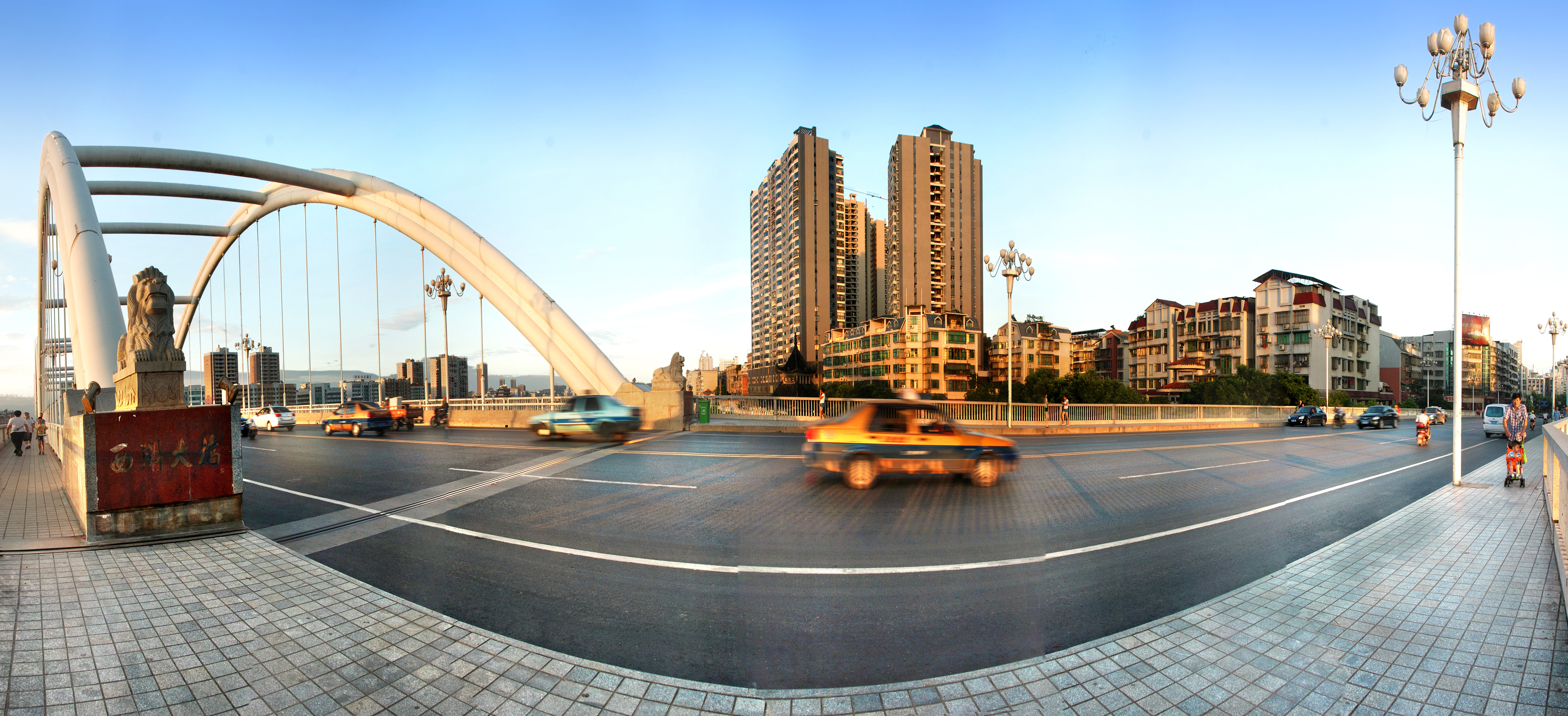 邵阳西湖大桥多姿多彩 造型新颖独特气势如虹