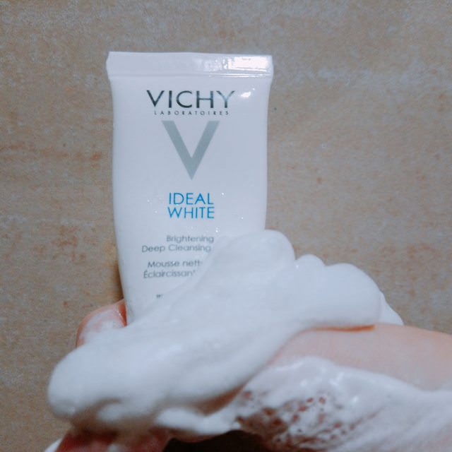 2.vichy薇姿源生白极效泡沫洗面露