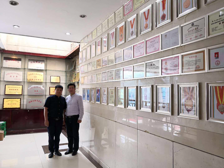 欢迎上海食文化研究会副会长张桂生大师走进中国鲤鱼美食之乡交流