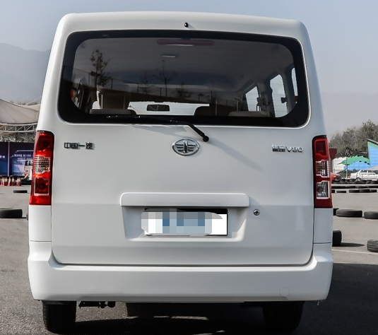 一汽吉林佳宝v80,新颖的全车设计,其设计相当出色