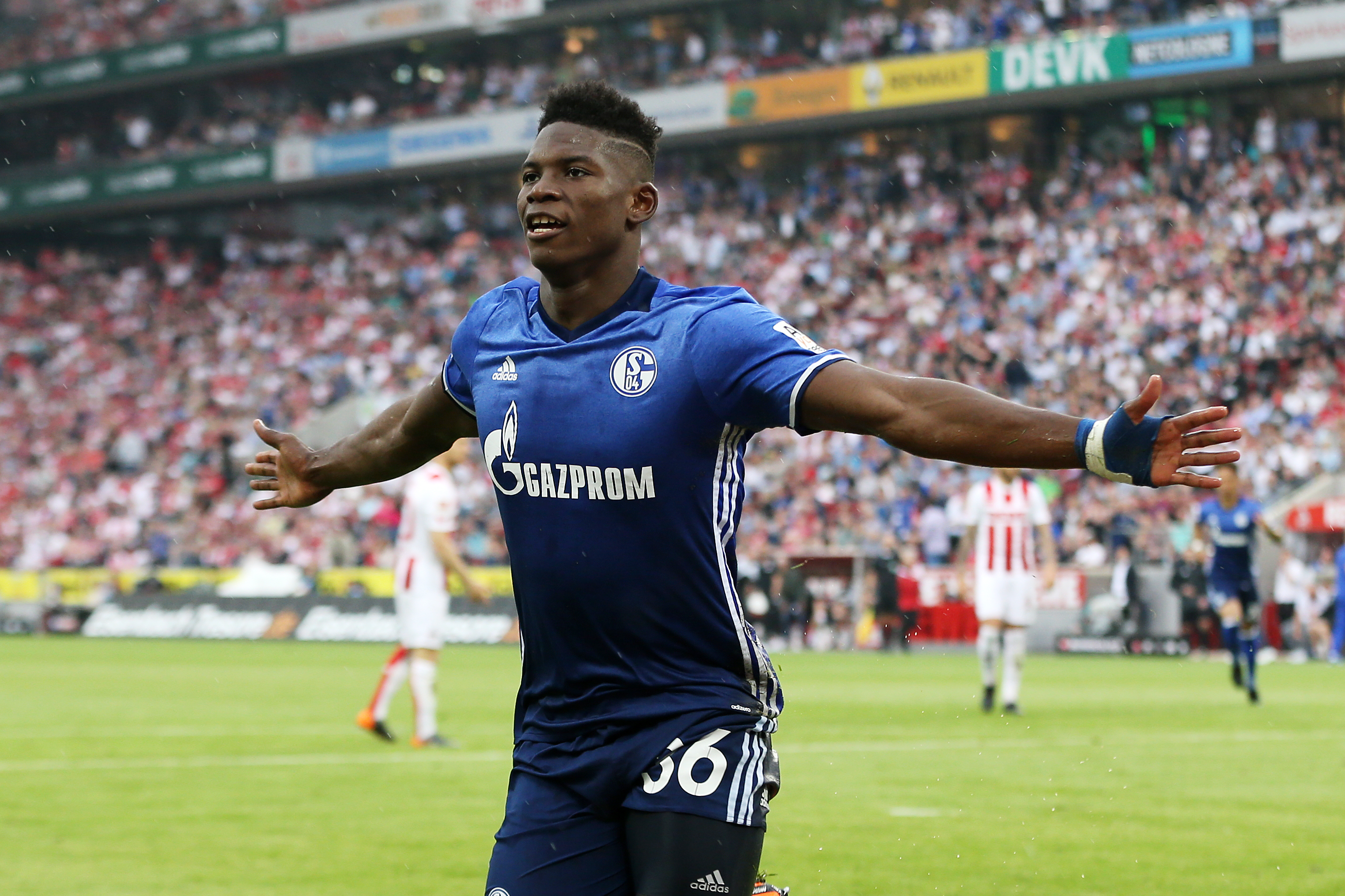 足球——德甲:科隆平沙尔克04(3)