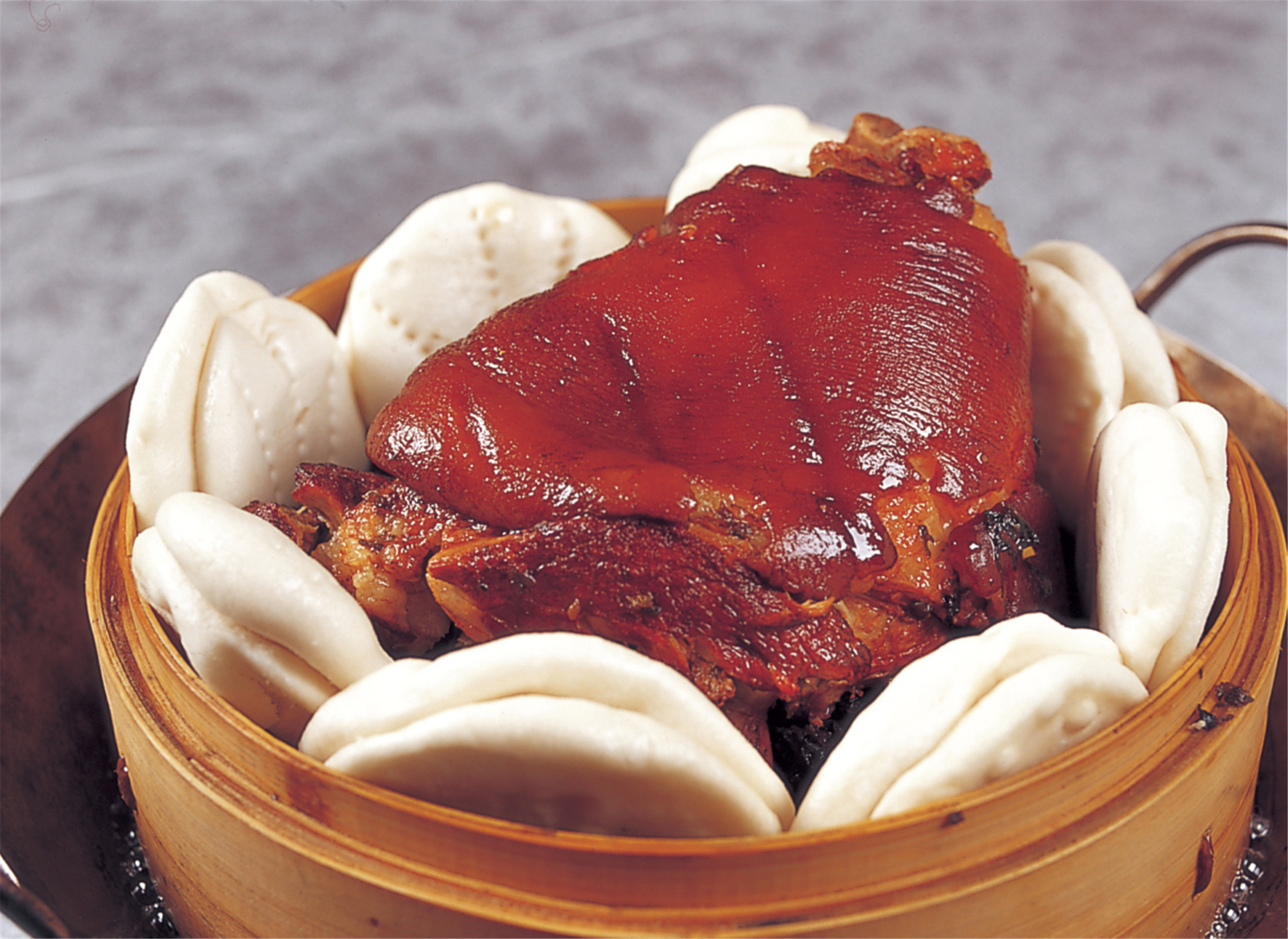 安康盐菜肘子:这种肘子q弹十足,最好的下酒菜,最好配白酒